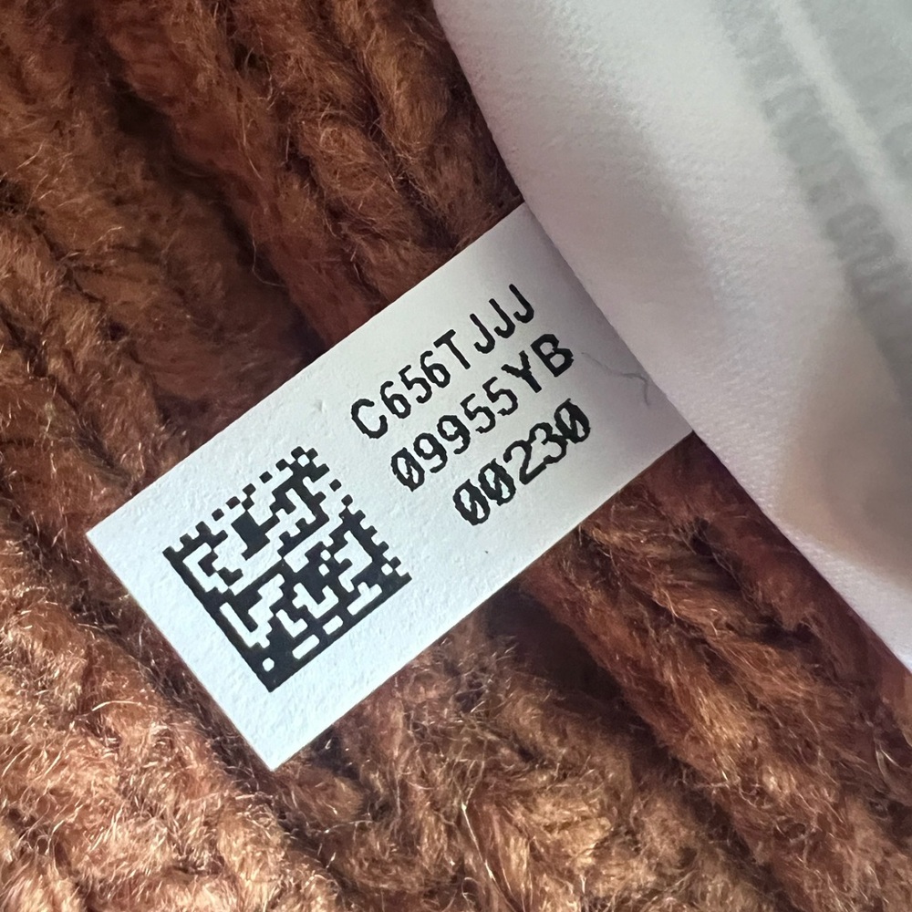 AEO Chunky Cable Knit Sweater Vest Med Rust Academia Preppy GrandpaCore Cozy - Picture 5 of 7